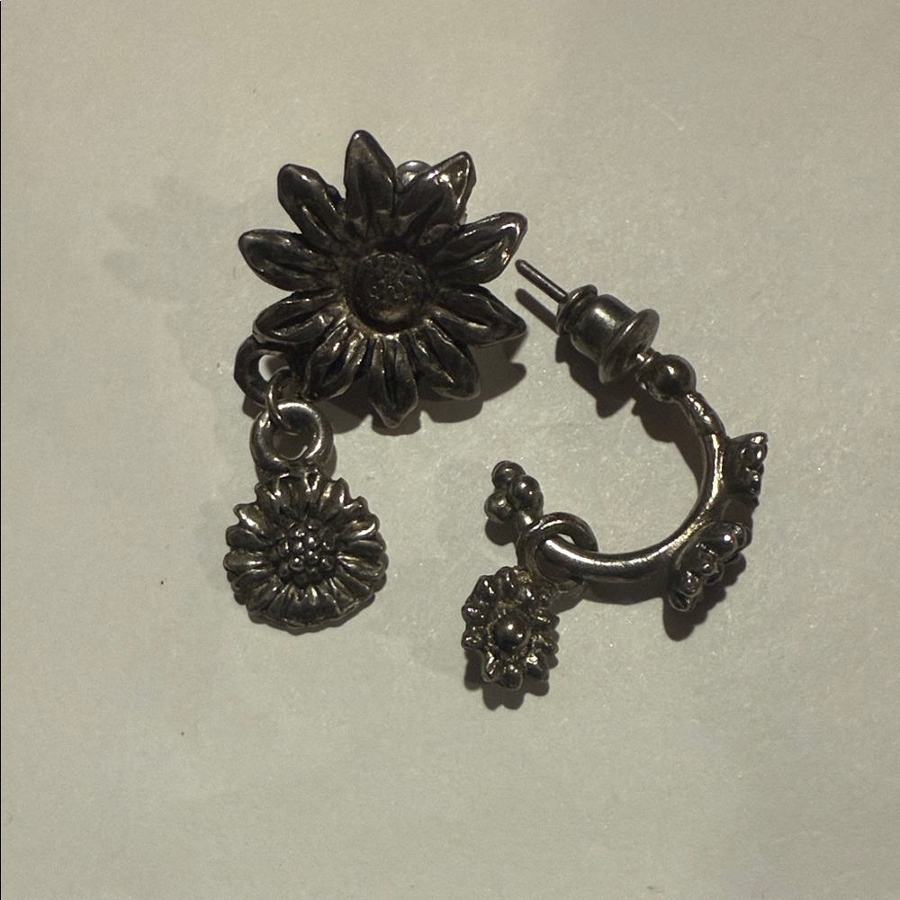 Y2K Sunflower Silver Earrings